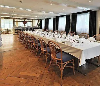 Seminarhotel Linde Stettlen 3*,  Suiza